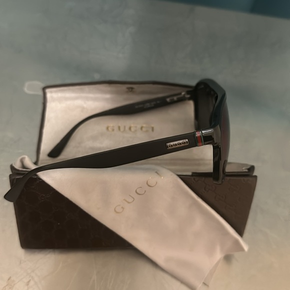 Used - Picture 7 of 8